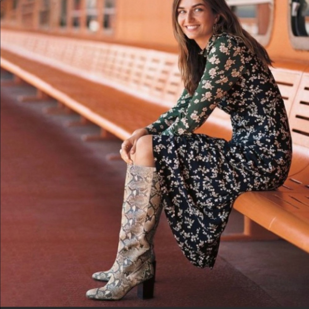 Anthropologie Dolce Vita Snake Knee-High Boots… Tried On Once. Like New!
